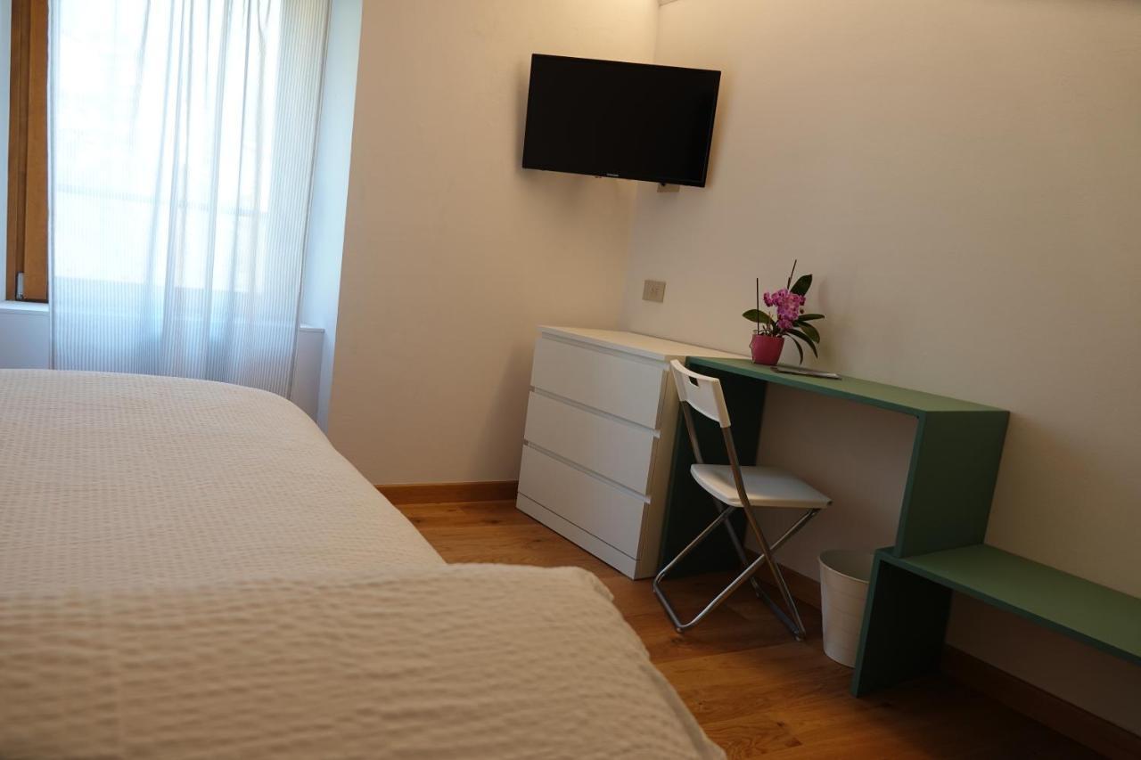 Casale Bella.Vista Bed and Breakfast Pianello Del Lario Exteriör bild